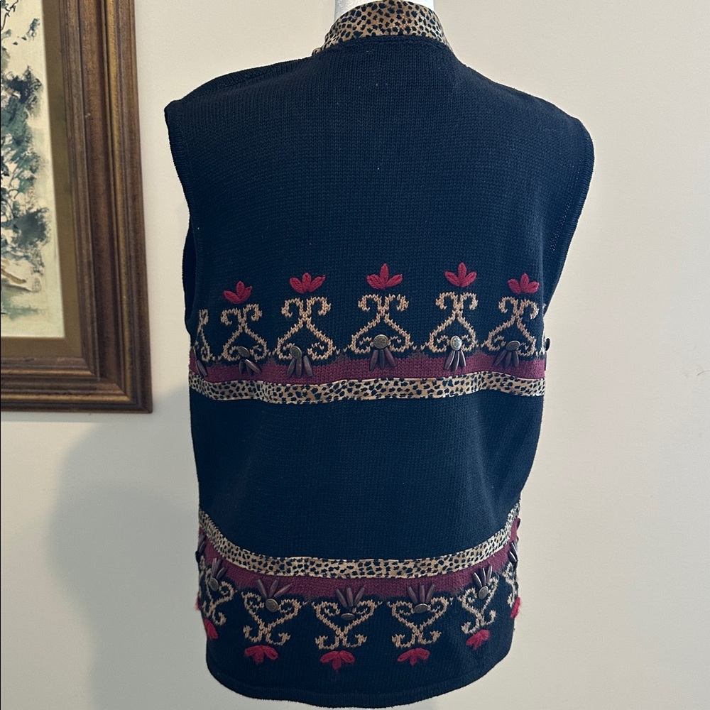 Vintage Sharon Young Black and Red Embroidered Knit Vest. Size Medium - Picture 2 of 8